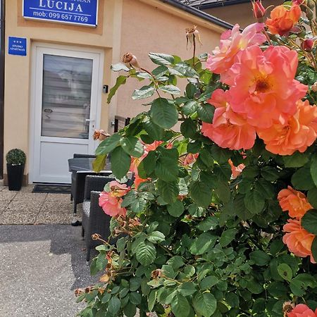 Appartamento Lucija Gospić Esterno foto